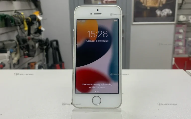 Apple iPhone SE 2/32 ГБ
