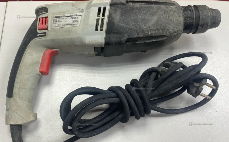 Перфоратор Ресанта П-28-800К