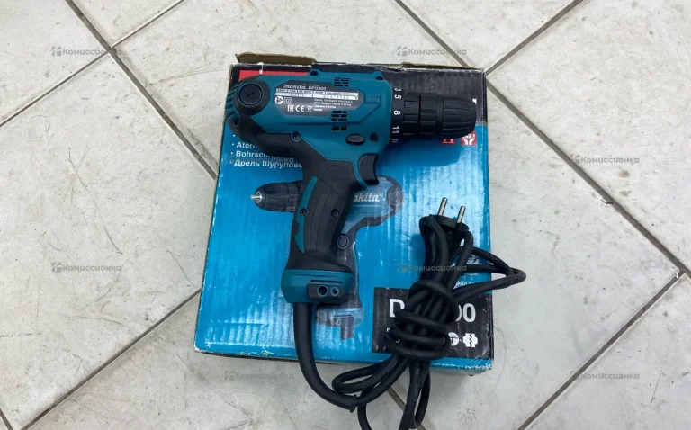 Сетевая дрель-шуруповерт Makita DF0300