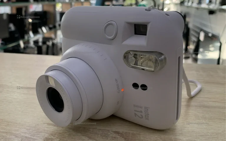 Фотоаппарат  Fujifilm Instax 12 mini