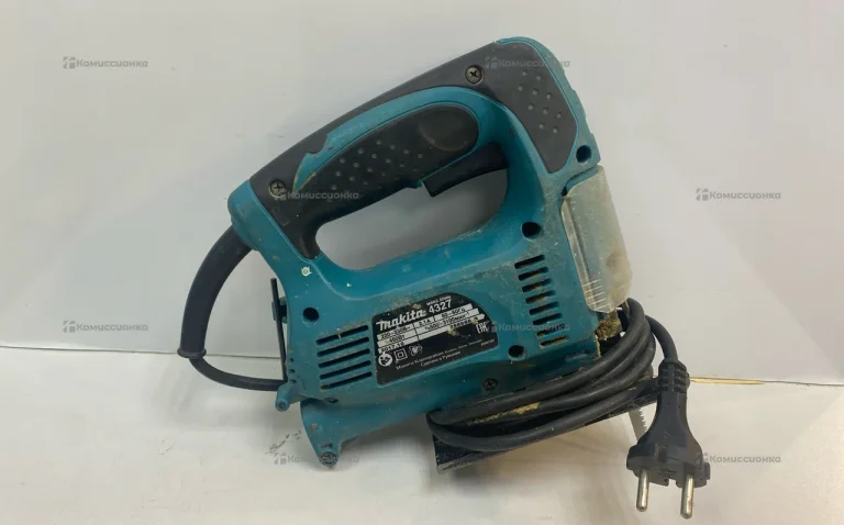 Электрический лобзик Makita 4327