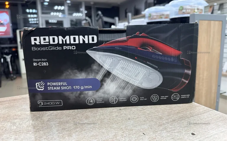 Утюг Redmond RI-C283