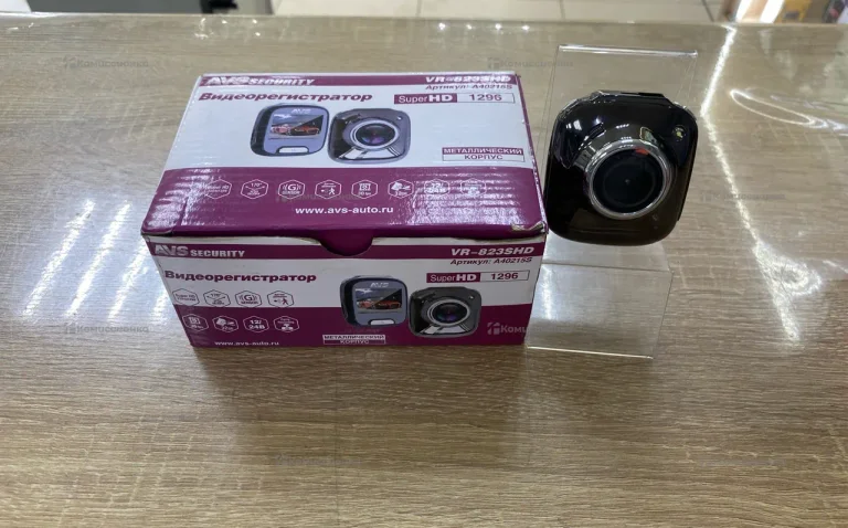 Видеорегистратор  Видеорегистратор AVS VR-823 SUPE