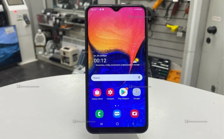 Samsung Galaxy A10 2/32 ГБ