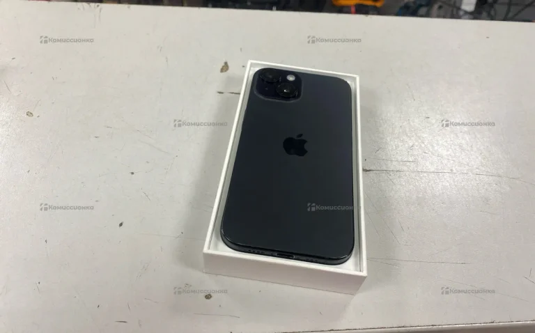 Apple iPhone 15 6/128 ГБ