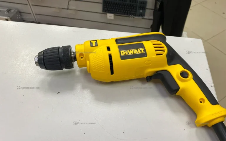 Дрель-шуруповерт Dewalt DWD 024S