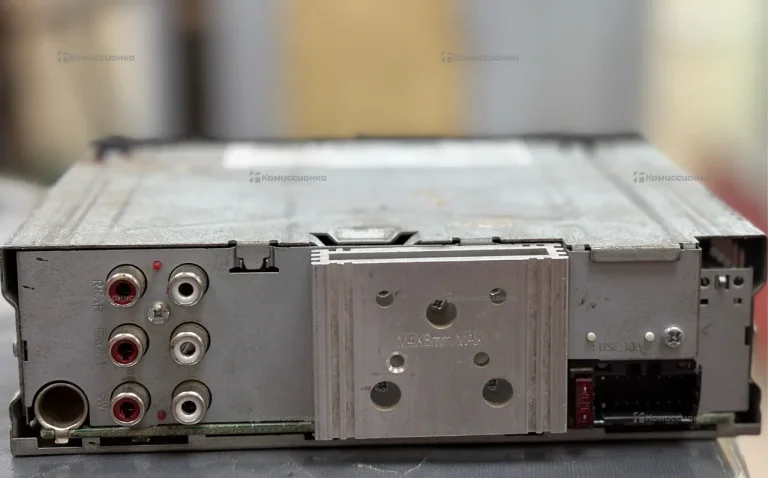 Автомагнитола  kenwood -3200ui