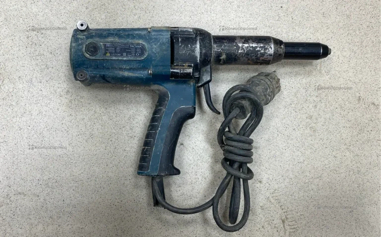 Заклёпочник TAC500A