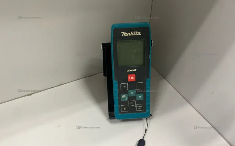 Лазерный дальномер Makita LD060P