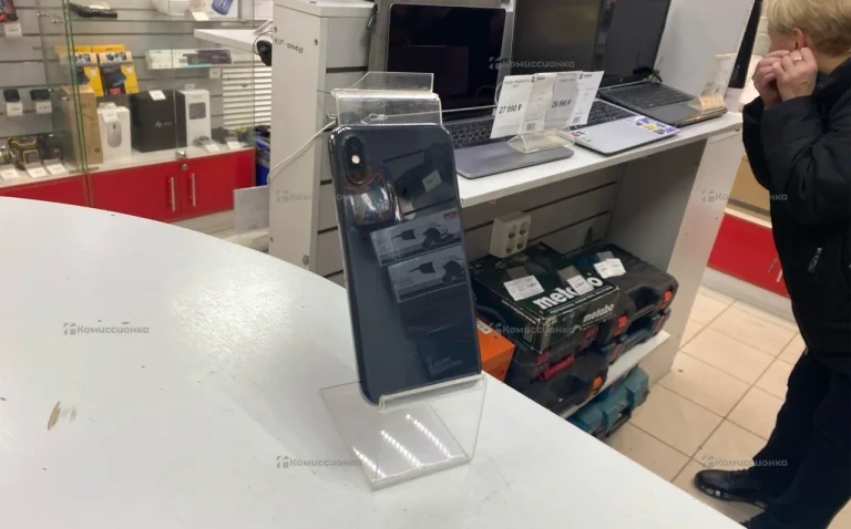 Apple iPhone XS 4/64 ГБ