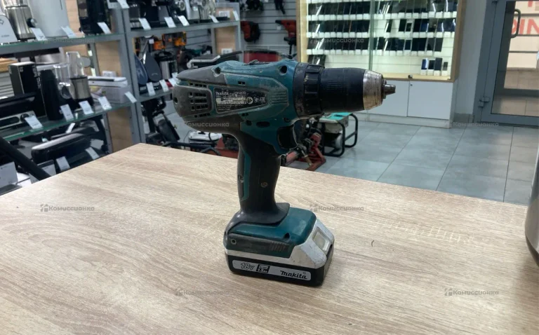 Дрель-шуруповерт Makita df457d