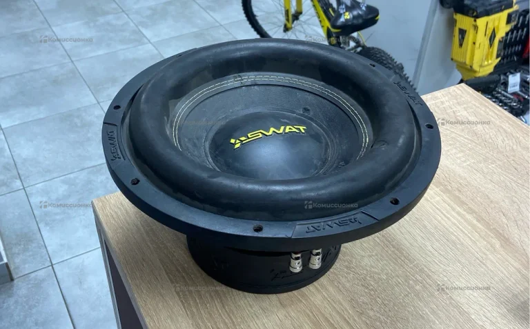 Сабвуфер  swat
