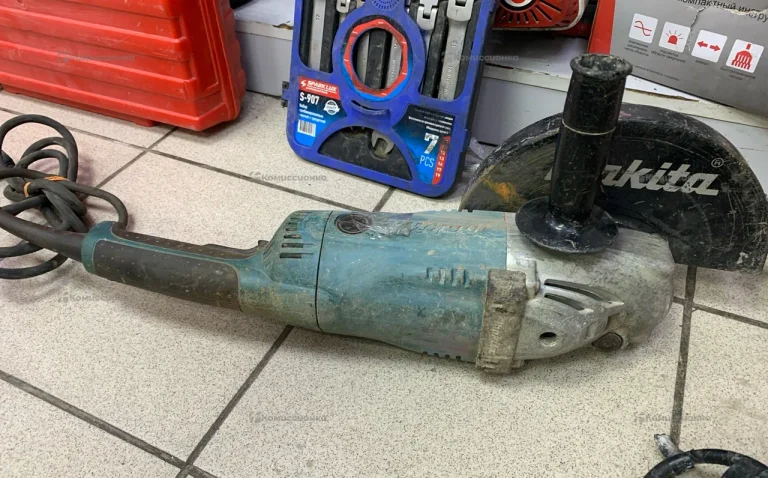 УШМ Makita GA9020 2200Вт