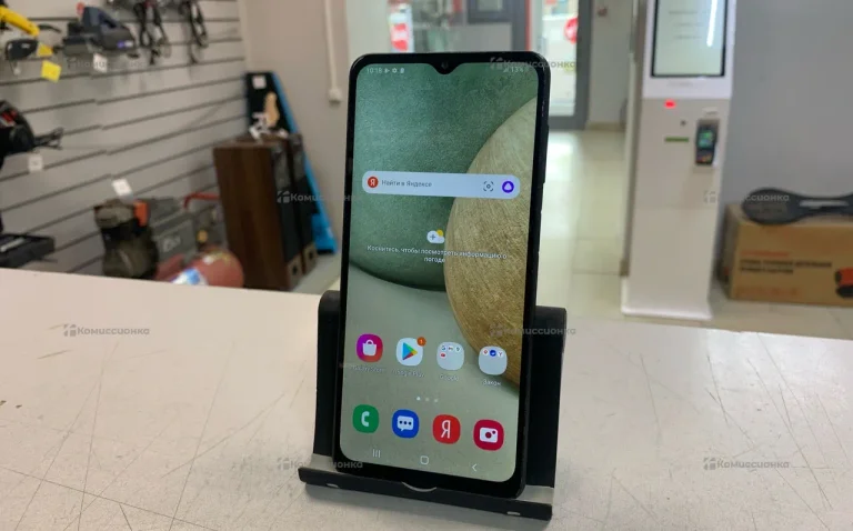 Samsung Galaxy A12 3/32 ГБ