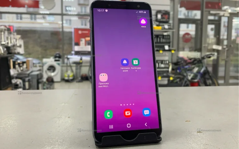 Samsung Galaxy J6 3/32 ГБ