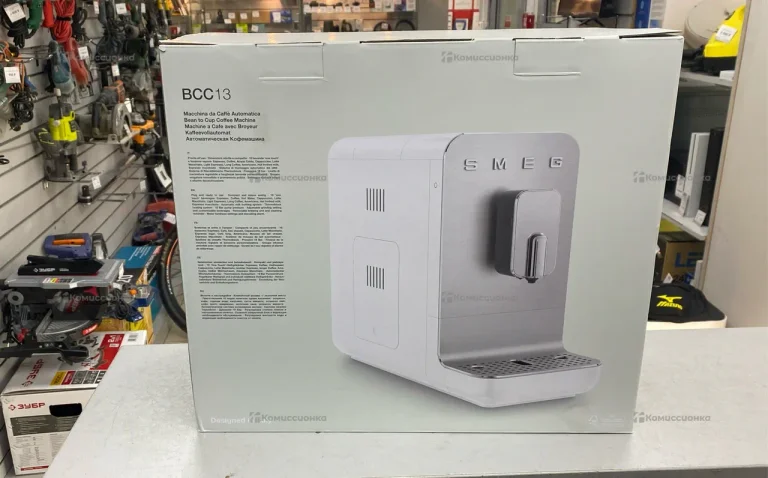 Кофемашина Smeg BCC13