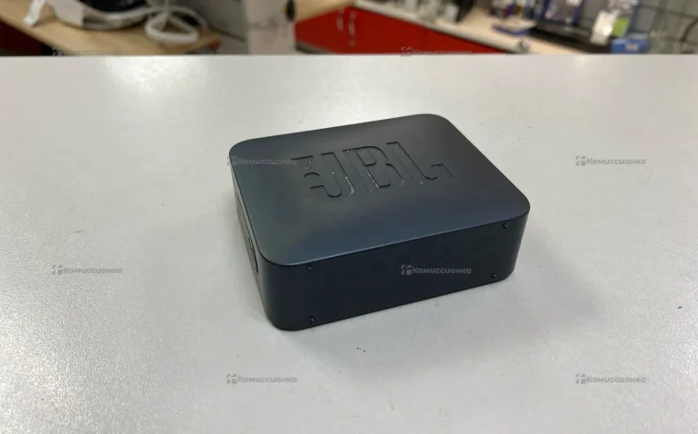 Колонка  JBL go essential