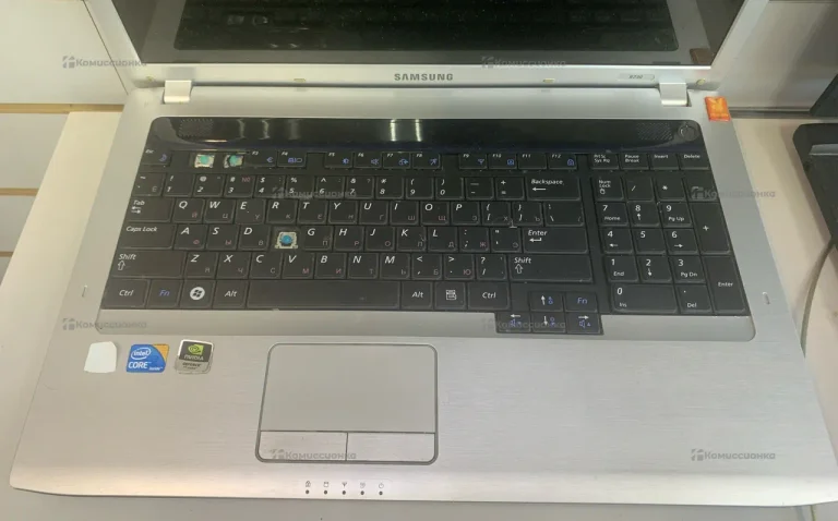 Ноутбук Samsung R730