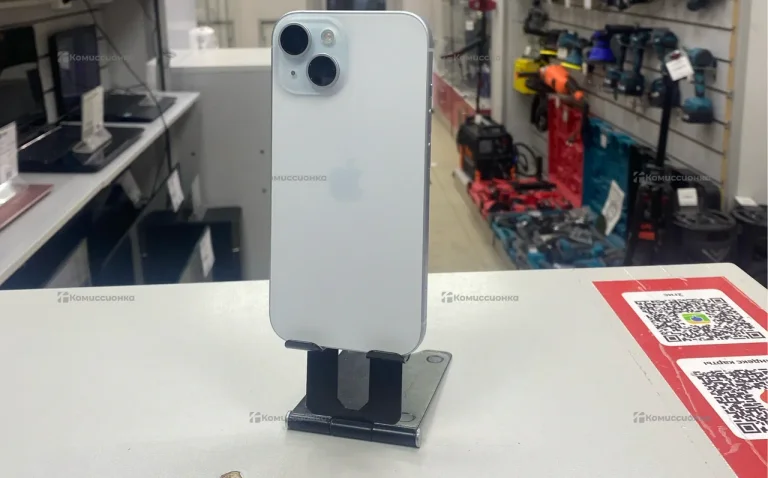 Apple iPhone 15 6/128 ГБ