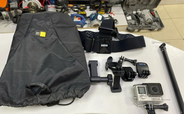 Экшн Камера go pro hero 4 набор держателей и 2акб