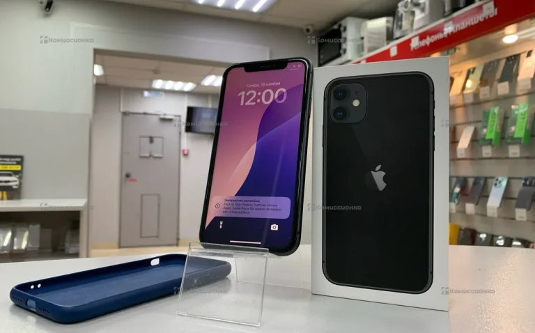 Apple iPhone 11 4/128 ГБ