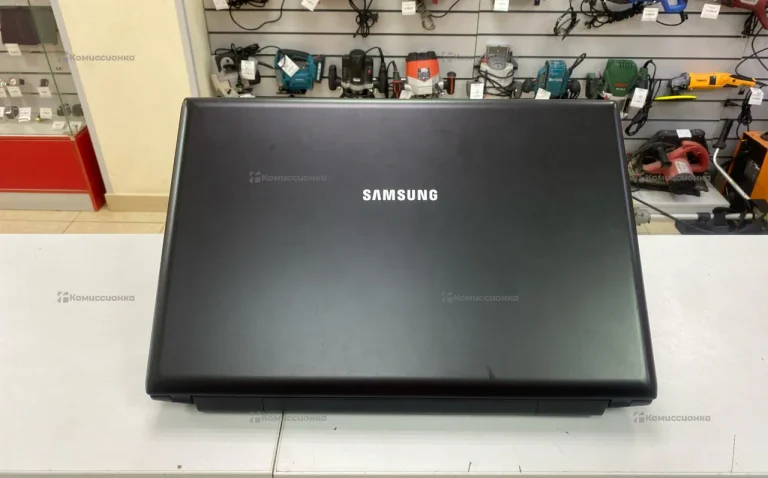 Ноутбук Samsung R519
