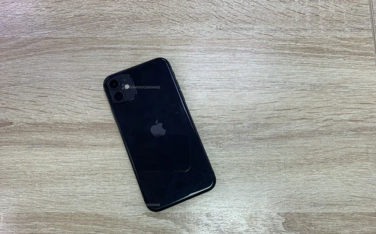 Apple iPhone 11 4/64 ГБ