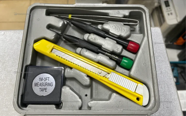 отвертка ручная