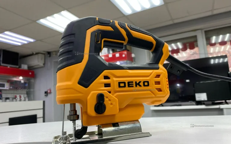 Электролобзик DEKО DKJS900