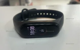 Фитнес браслет Xiaomi Mi Band 4