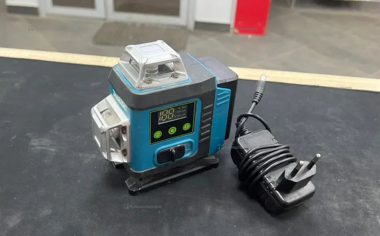 Лазерный уровень Makita (реплика)