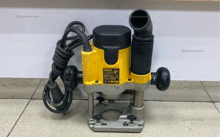 Фрезер dewalt DW 621