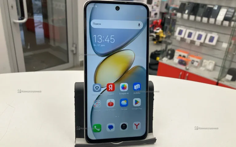 Tecno Spark Go 1 4/64 ГБ