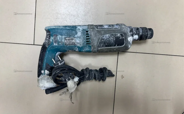 Перфоратор makita HR2470
