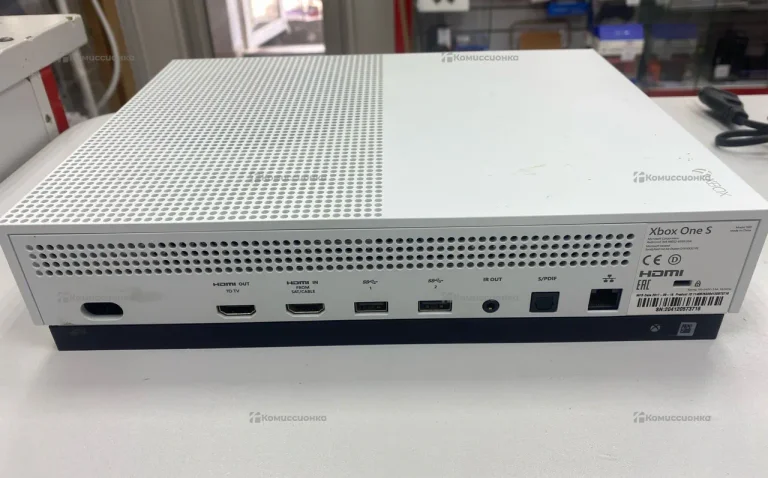 Приставка Xbox One S 500 ГБ