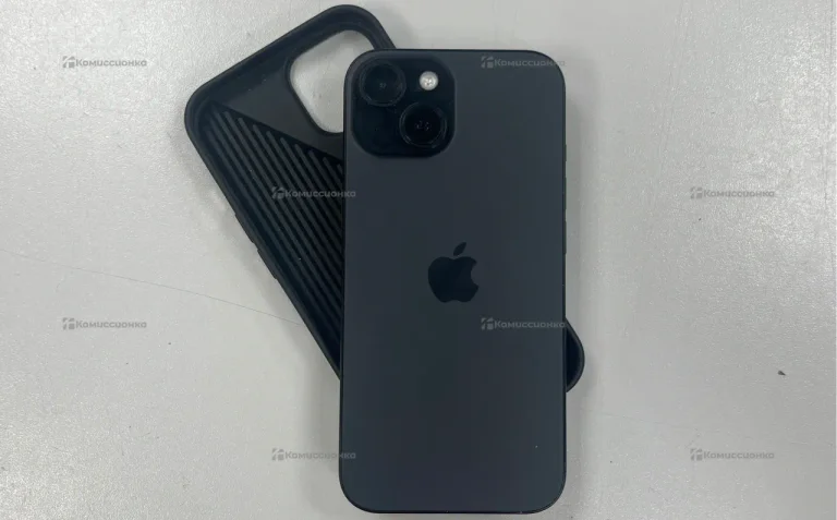 Apple iPhone 15 6/256 ГБ