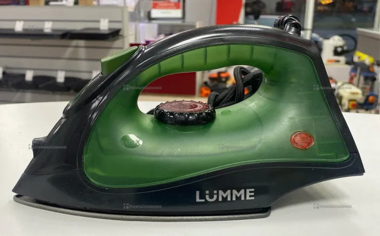 Утюг Lumme LU-IR1129A
