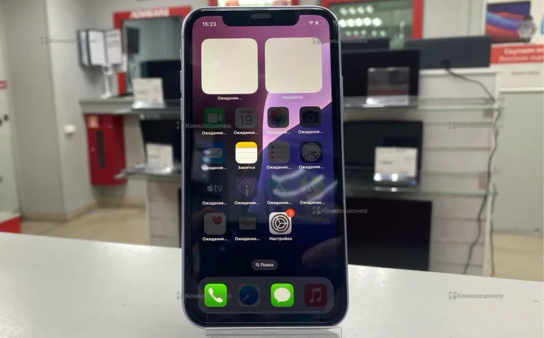 Apple iPhone 11 4/64 ГБ