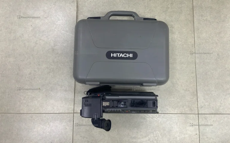 VHS видеокамера Hitachi vm-2780(av)