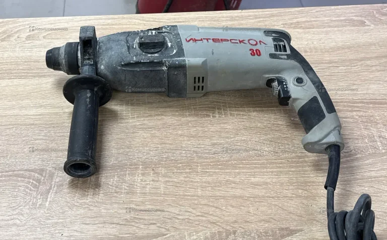 Перфоратор Интерскол П-30/900ЭР