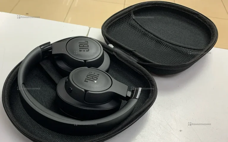 Наушники  JBL Tune 770NC