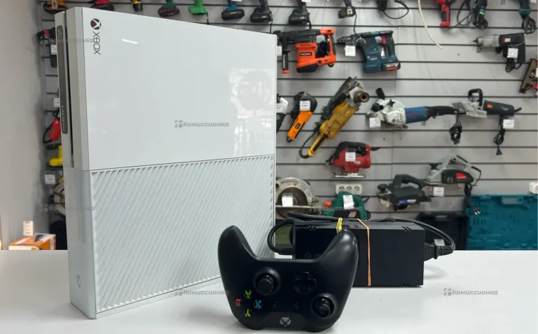 Приставка Xbox One 500Gb
