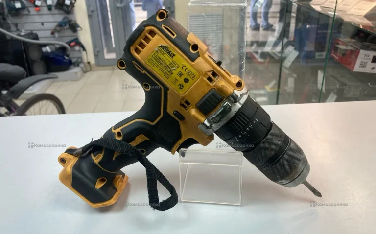 Дрель-шуруповерт dewalt DCD776 реплика
