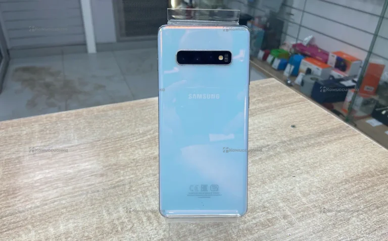 Samsung Galaxy S10+ 8/128 ГБ