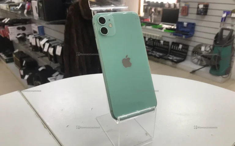 Apple iPhone 11 4/64 ГБ