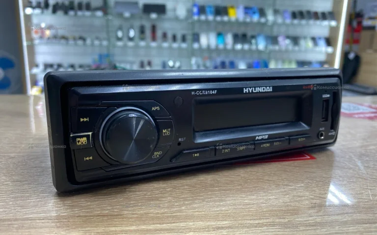Автомагнитола Hyundai h-ccr8104f
