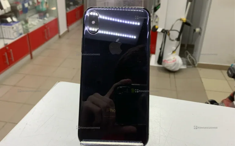 Apple iPhone X 3/64 ГБ