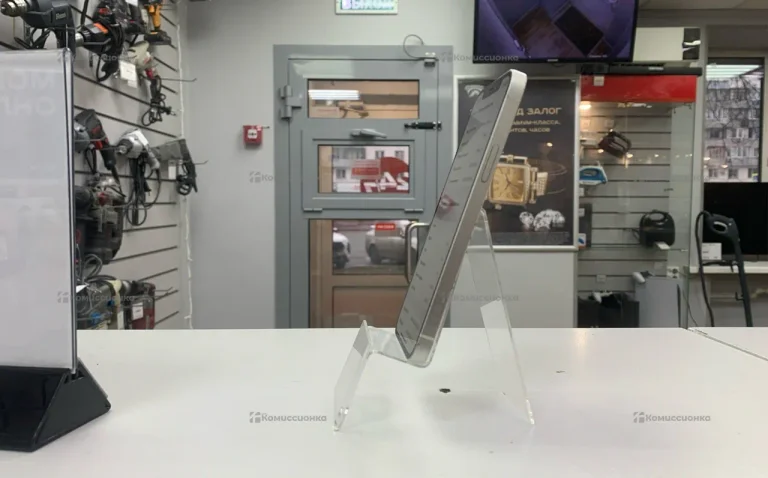 Apple iPhone 12 4/64 ГБ