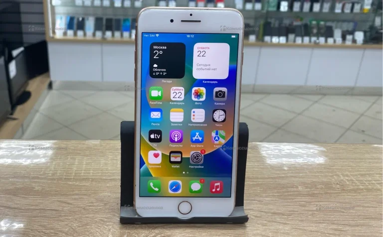 Apple iPhone 8 Plus 3/64 ГБ