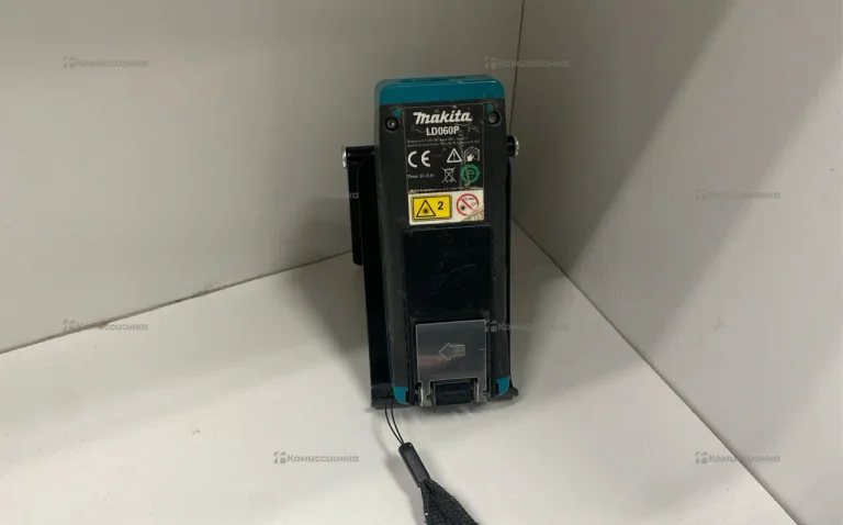 Лазерный дальномер Makita LD060P